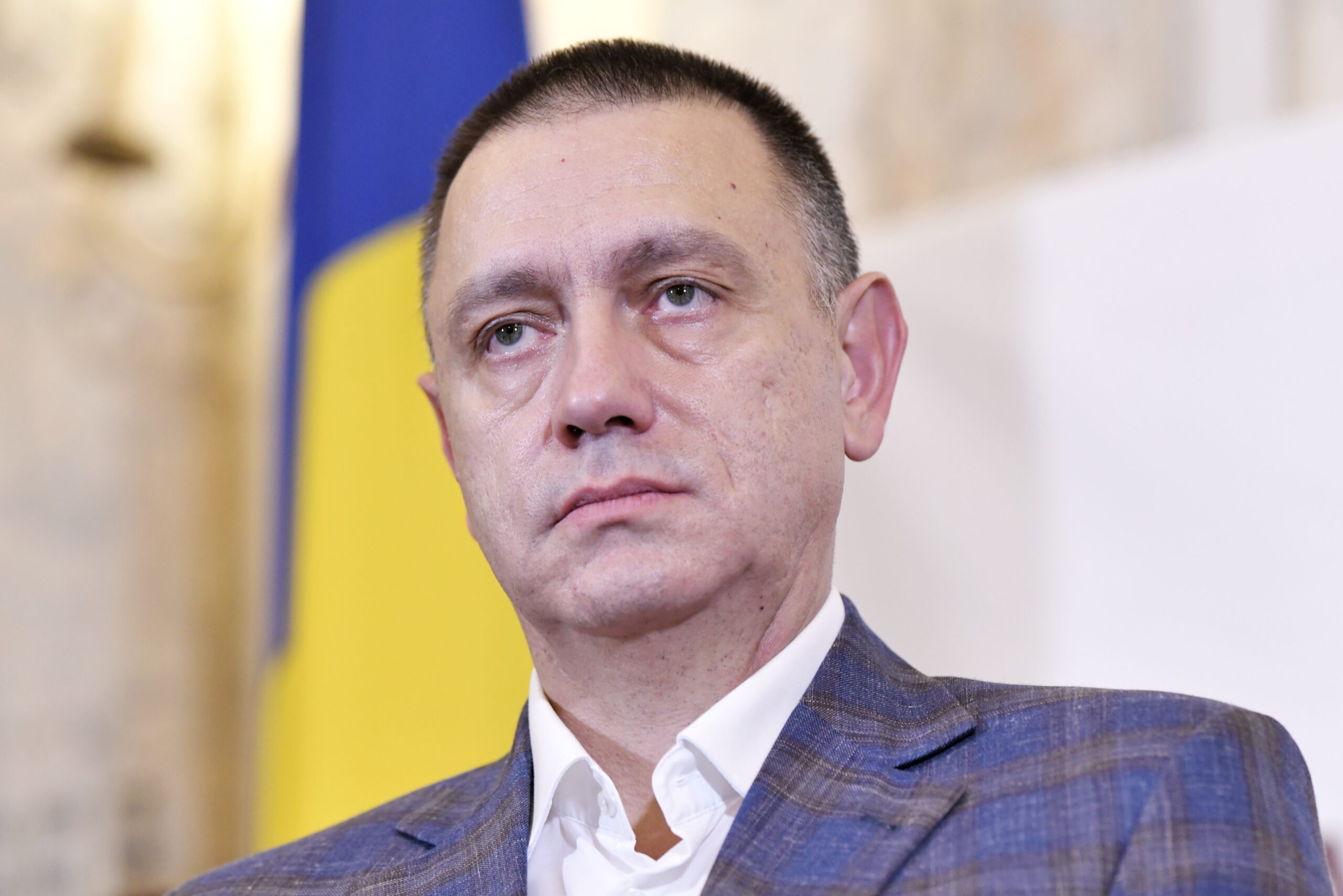 Fifor, atac dur la premierul Bolojan pe tema românilor blocați în zona de conflict Deputatul PSD, Mihai Fifor, a lansat un atac dur la adresa premierului României, Ilie Bolojan, pe tema gestionării situației cetățenilor români blocați în zona de conflict