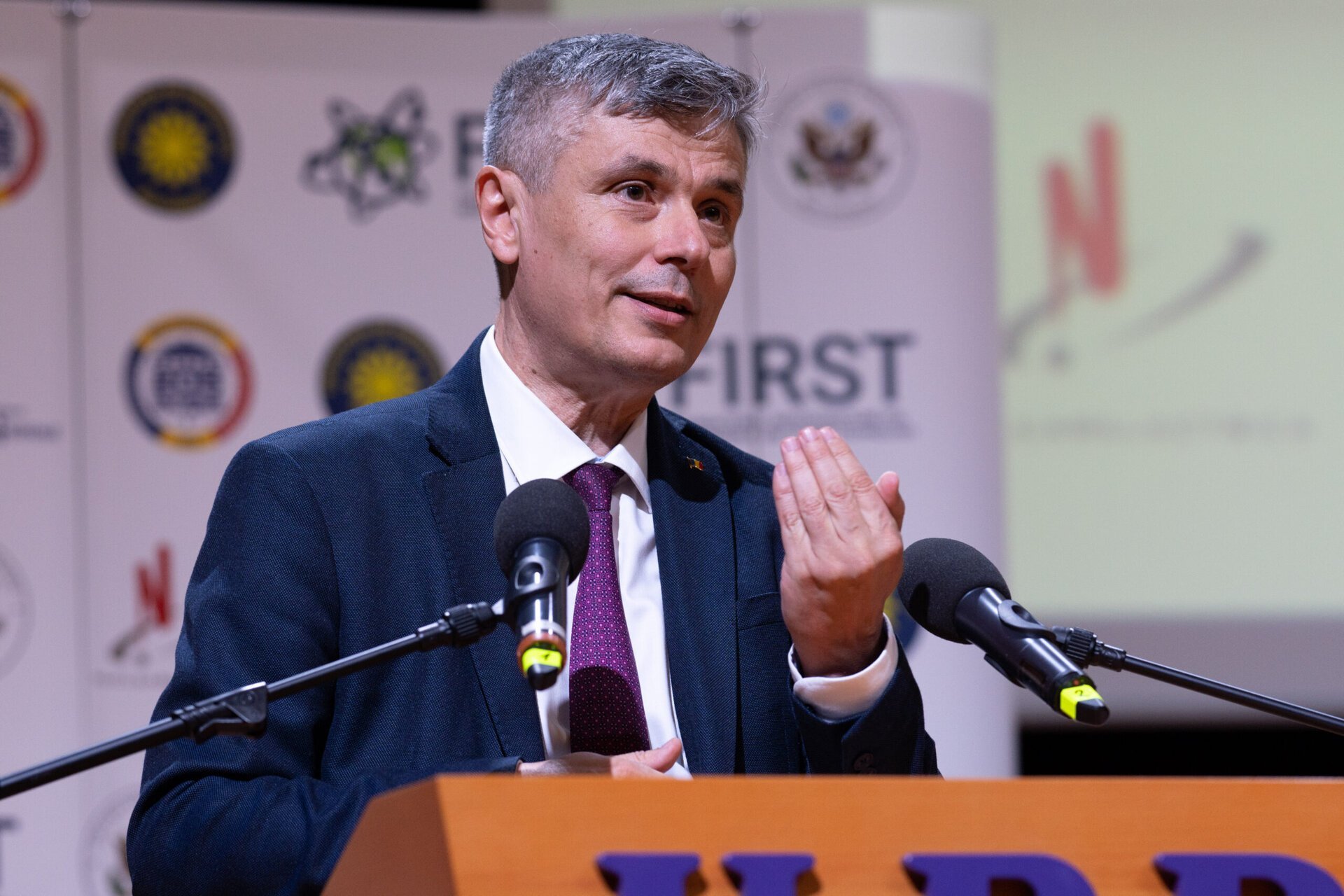 Ce măsuri ar trebui să ia România pentru a controla prețurile la combustibili