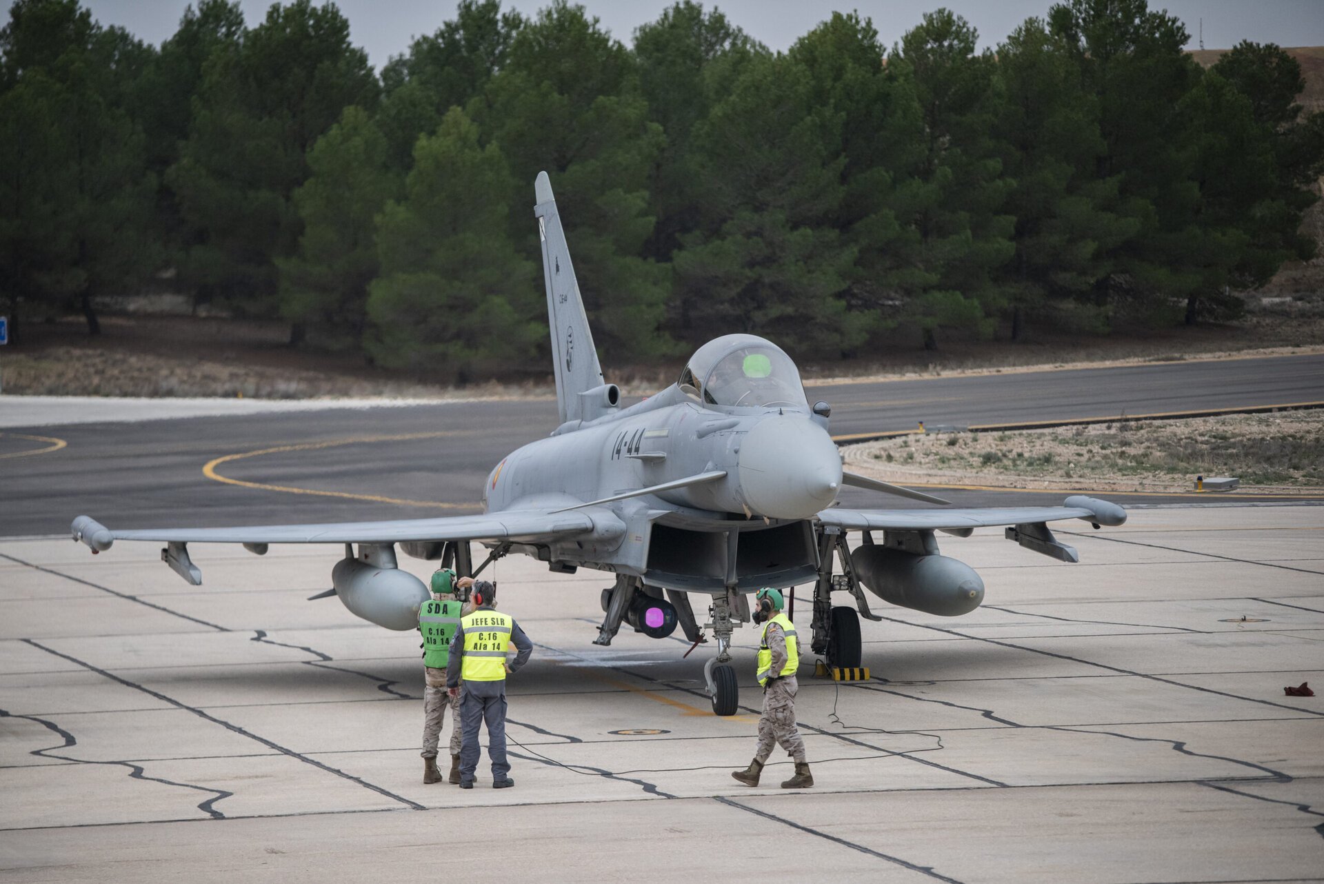 SUA iau în calcul trimiterea avioanelor la Kogălniceanu și a tancurilor la Smârdan Statele Unite ale Americii iau în considerare posibilitatea de a trimite avioane militare la Baza Aeriană Mihail Kogălniceanu din România, precum și amplasarea unui batalion de tancuri la baza de la Smârdan, județul Galați