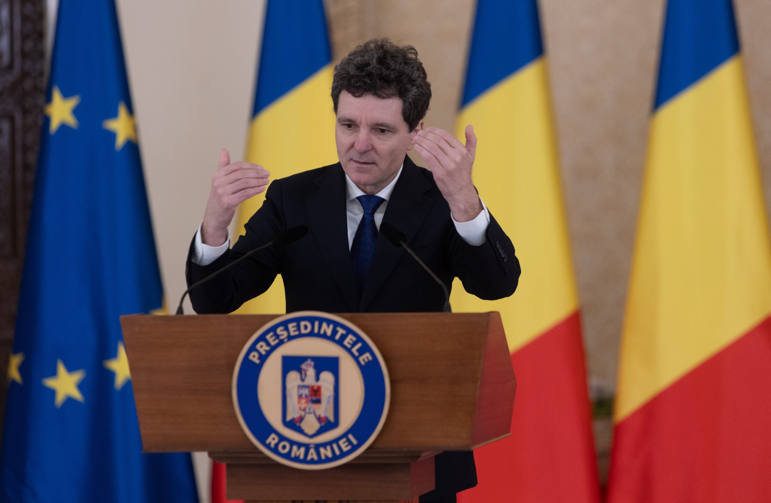 Reacții după doborârea rachetei iraniene în Turcia: Nicușor Dan asigură că România este în siguranță Bucureștiul și Varșovia monitorizează atent evoluțiile geopolitice după ce forțele NATO au interceptat o rachetă balistică iraniană în Turcia, un eveniment care a sporit tensiunile în regiune
