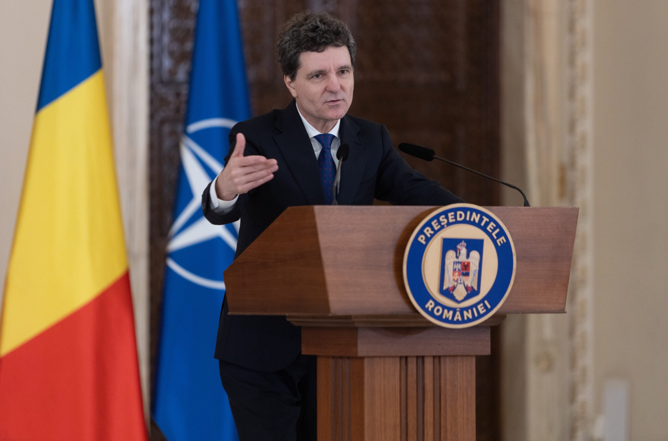 Președintele Nicoșor Dan: Criza energetică și pașii spre consolidarea autonomiei europene Președintele Nicușor Dan a participat la o întâlnire, marți seară, pentru a discuta despre prețurile la energie și impactul acestora asupra economiei europene, în vederea pregătirii Consiliului European din 19-20 martie 2026