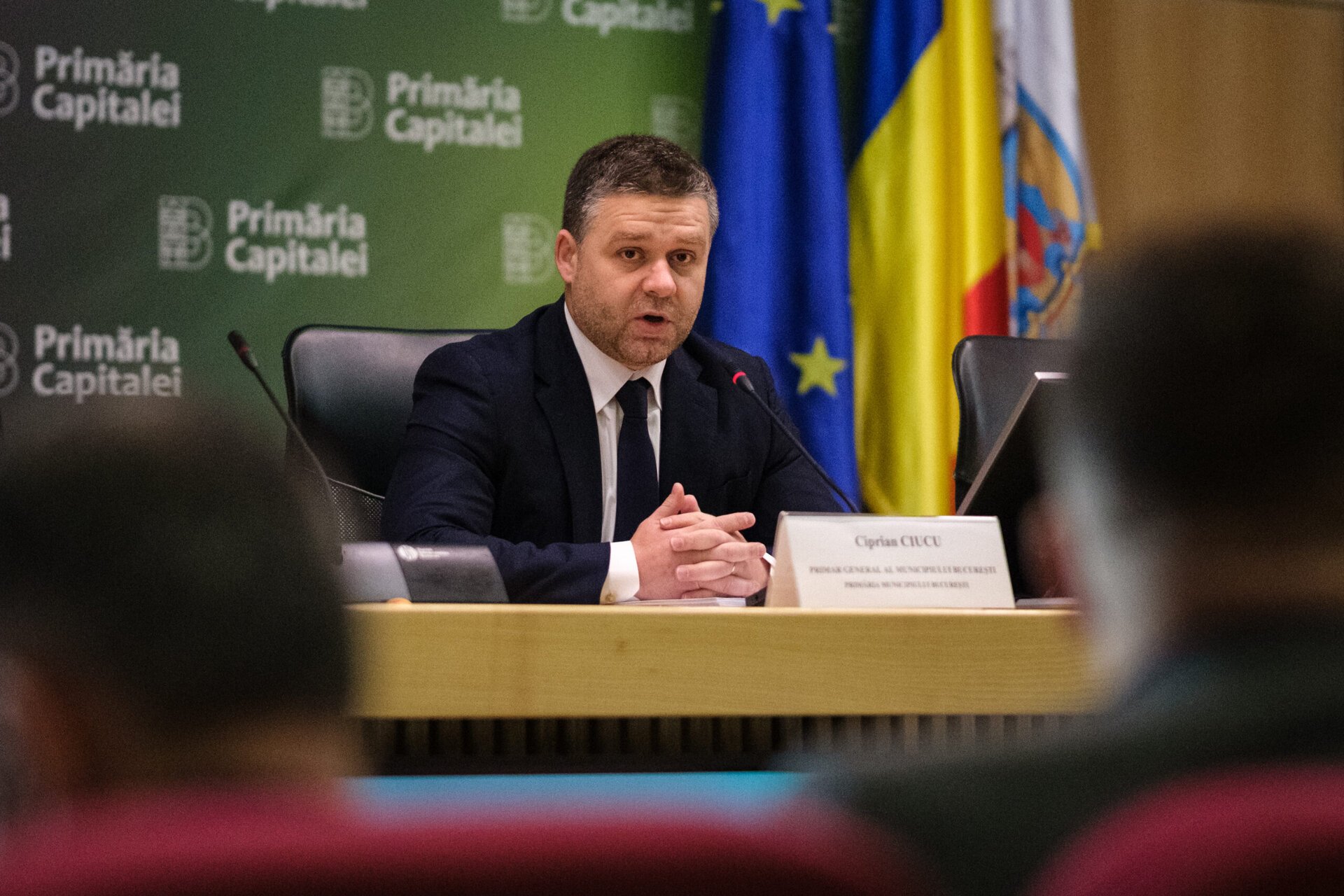 Blocaj total la Primăria Capitalei: Ședința CGMB, suspendată din lipsă de cvorum Consiliul General al Municipiului București (CGMB) continuă să funcționeze cu dificultate, o nouă ședință fiind suspendată din lipsa cvorumului necesar