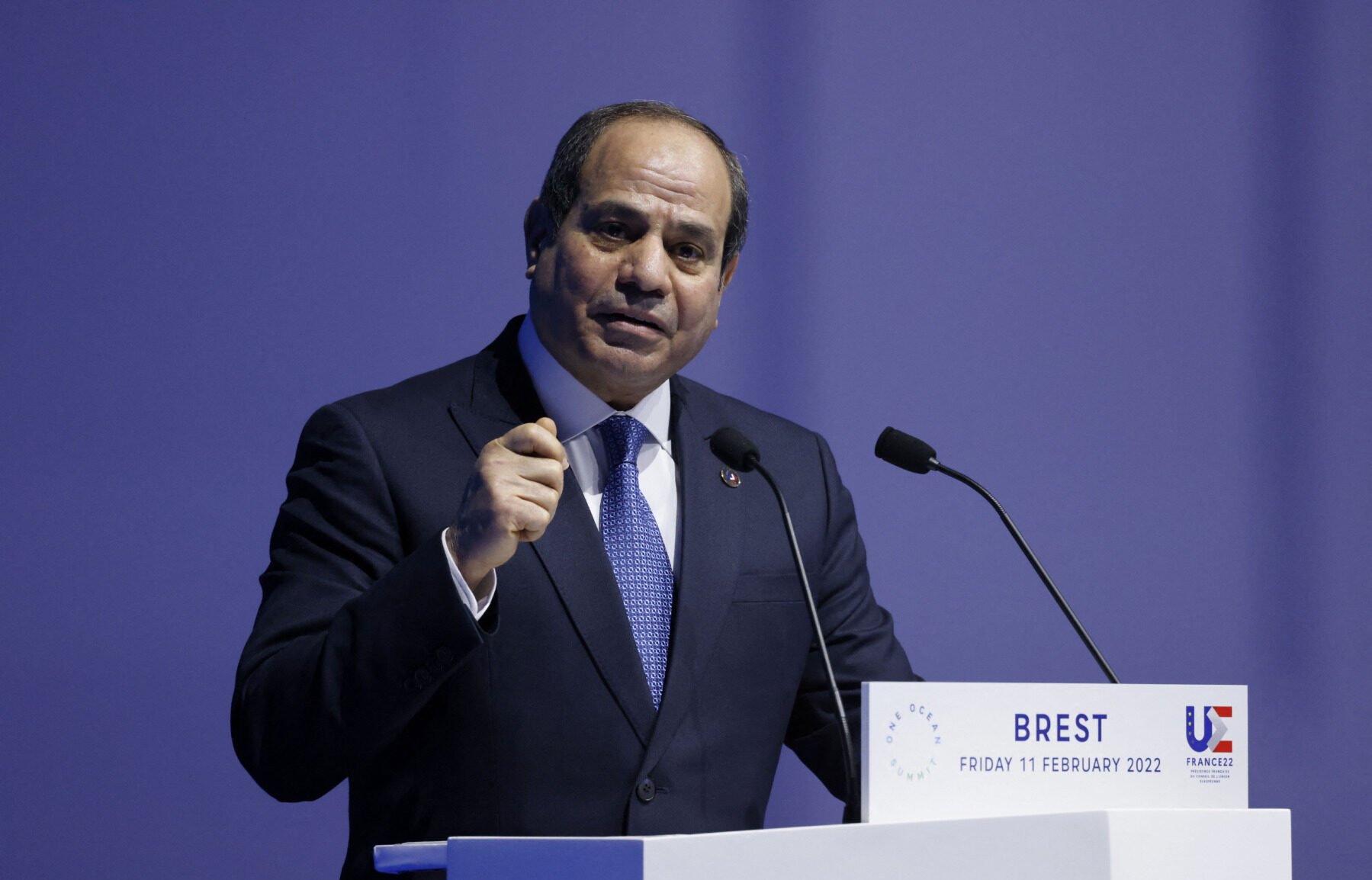 Egiptul face apel la Trump pentru a opri un posibil război în Iran, cu avertismente privind prețul petrolului Președintele egiptean Abdel Fattah al-Sisi a lansat un apel direct către fostul președinte american Donald Trump, rugându-l să intervină pentru a preveni un conflict în Iran