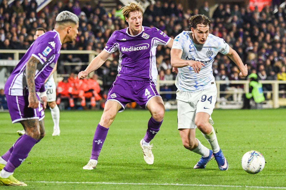 Inter se împiedică la Florența: Remiză cu Fiorentina, în timp ce lupta pentru titlu se încinge Firenze a fost scena unui meci surprinzător în Serie A, unde Inter a remizat cu Fiorentina, scor 1-1