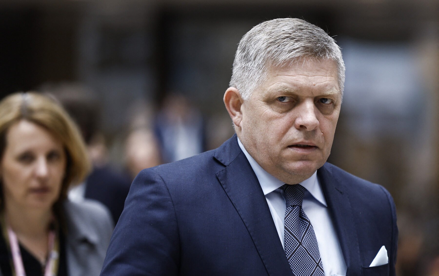 Fico și Bolojan discută despre energia electrică și cooperare bilaterală Premierul Slovaciei, Robert Fico, a efectuat o vizită oficială în România, unde s-a întâlnit cu omologul său Ilie Bolojan, dar și cu președintele Nicușor Dan