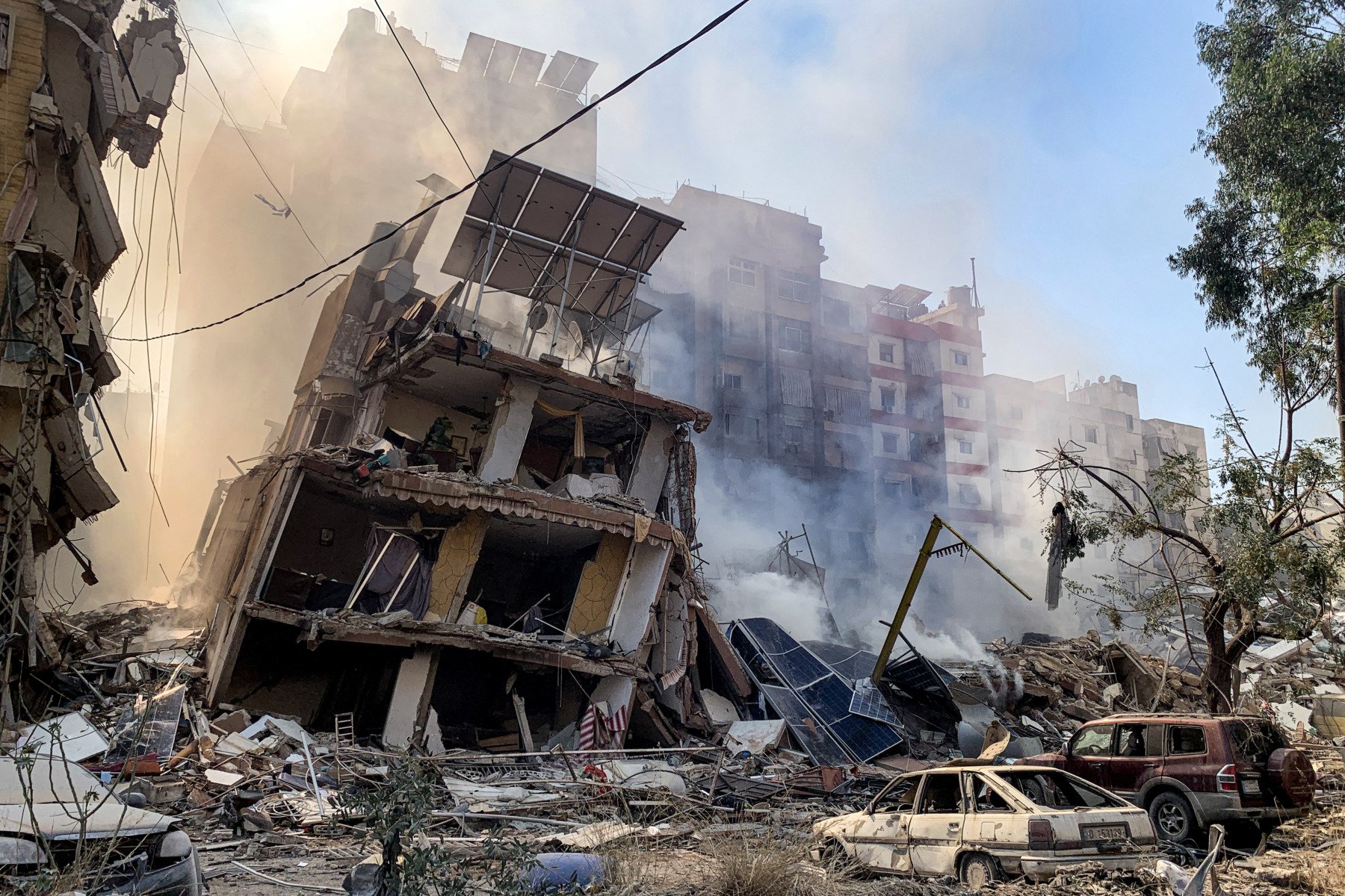 Israelul avertizează asupra intensificării operațiunilor în Liban Generalul-locotenent Eyal Zamir, șeful Statului Major israelian, a anunțat duminică seara că armata israeliană se pregătește să intensifice operațiunile terestre și atacurile aeriene în Liban