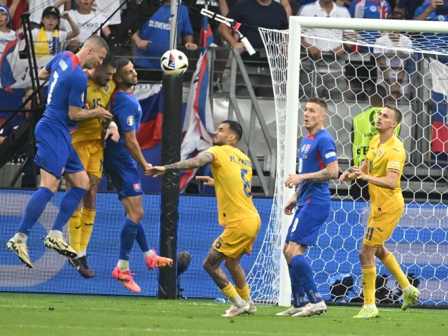 Slovacia, fără Leo Sauer în amicalul cu România Bratislava se pregătește de un duel amical important între Slovacia și România, însă gazdele vor fi nevoite să se descurce fără unul dintre jucătorii lor cheie