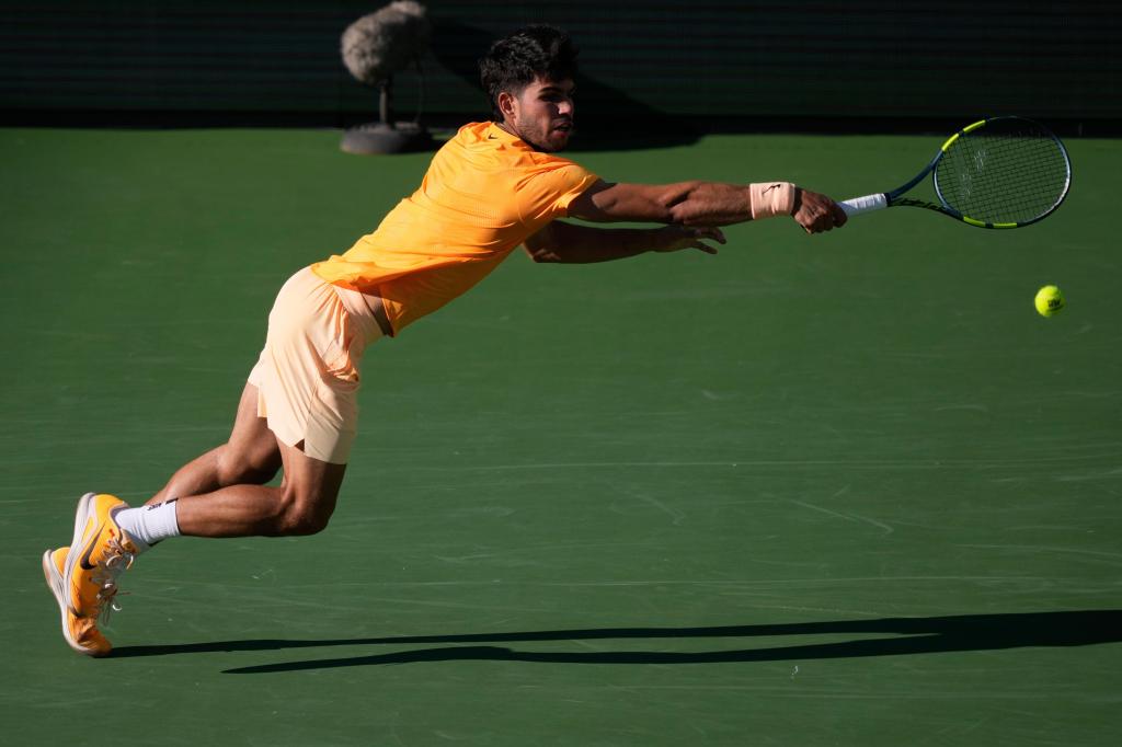 Alcaraz, eliminat prematur la Miami: Korda, marea surpriză MIAMI GARDENS, Florida – Carlos Alcaraz, actualul număr 1 mondial, a suferit o înfrângere surprinzătoare în turul trei al turneului de la Miami Open
