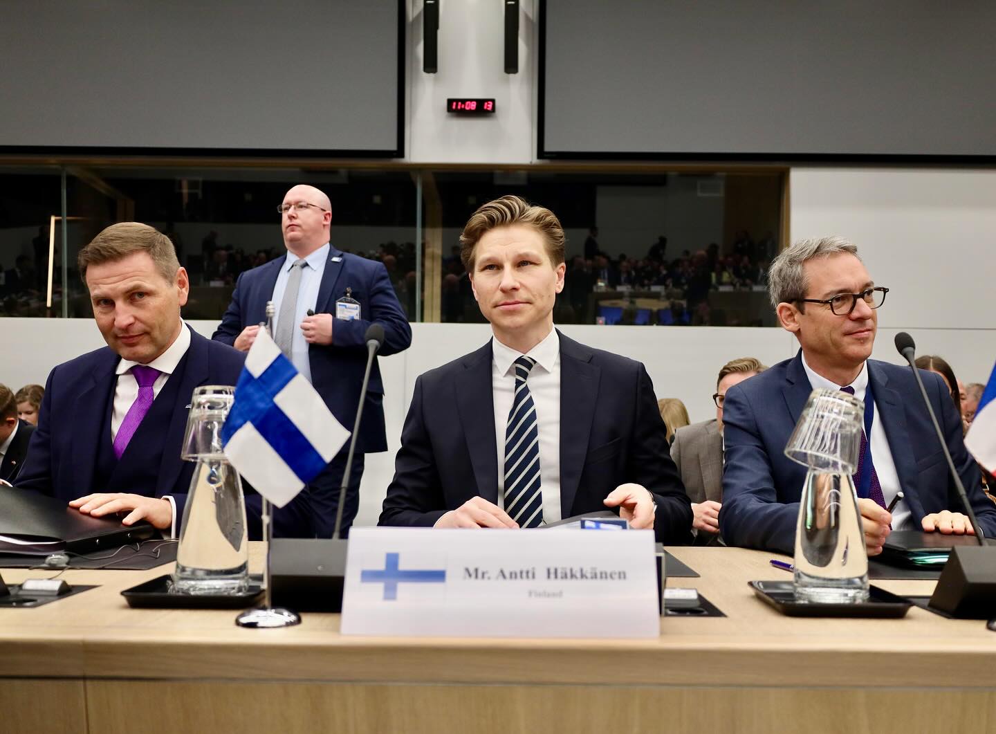 Finlanda relaxează restricțiile privind armele nucleare, deschizând calea pentru import și depozitare Helsinki va relaxa interdicția privind armele nucleare, permițând importul, transportul și depozitarea acestora pe teritoriul finlandez