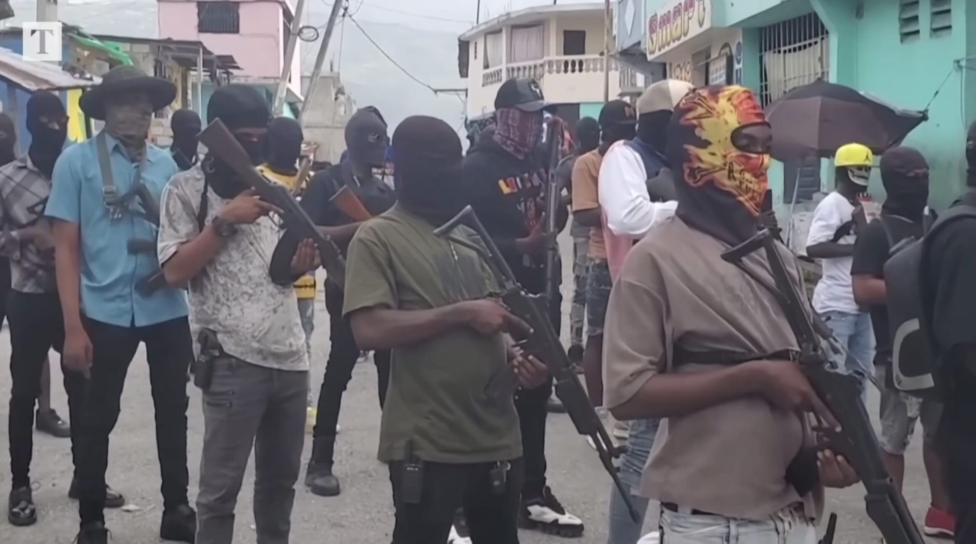 Violențe sângeroase în Haiti: Zeci de morți în urma unui atac de bandă Un nou atac sângeros în Haiti a lăsat în urmă zeci de morți, alimentând criza de securitate în țara din Caraibe