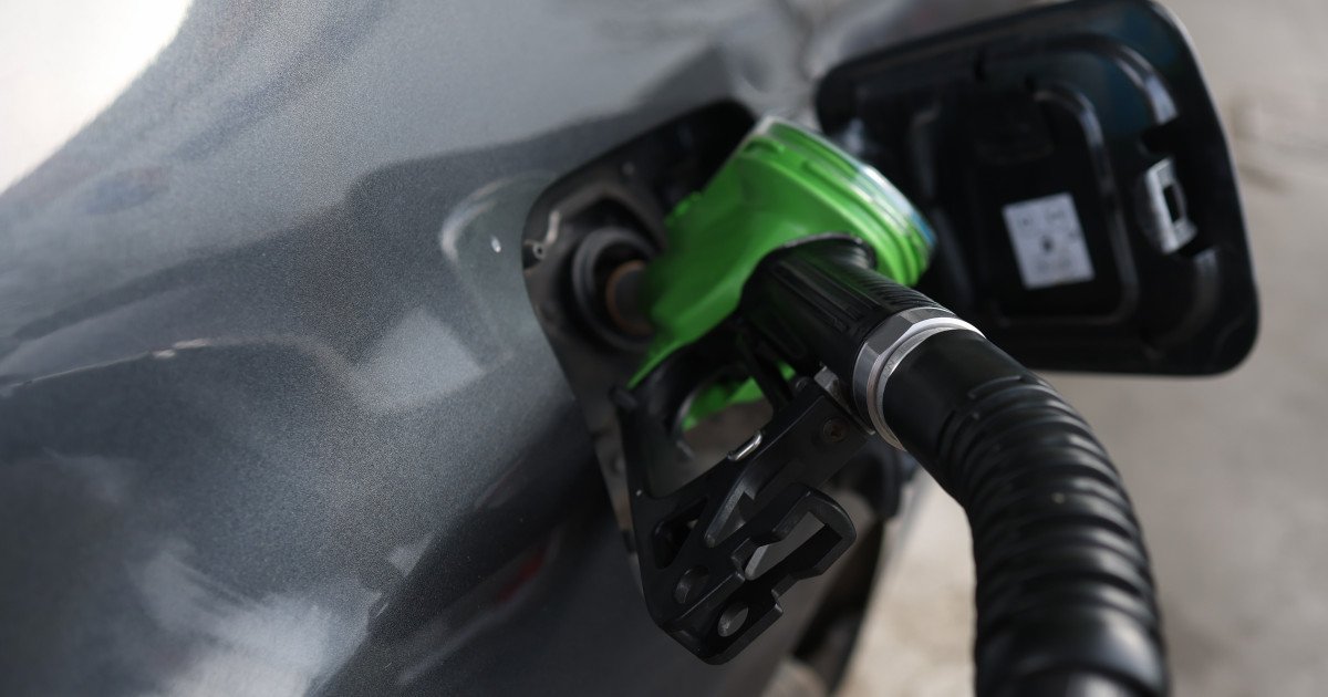 Tensiuni la nivel înalt: Discuții aprinse în guvern pe tema prețului carburanților București – Divergențe majore au apărut între principalii actori guvernamentali cu privire la măsurile de reducere a prețului carburanților