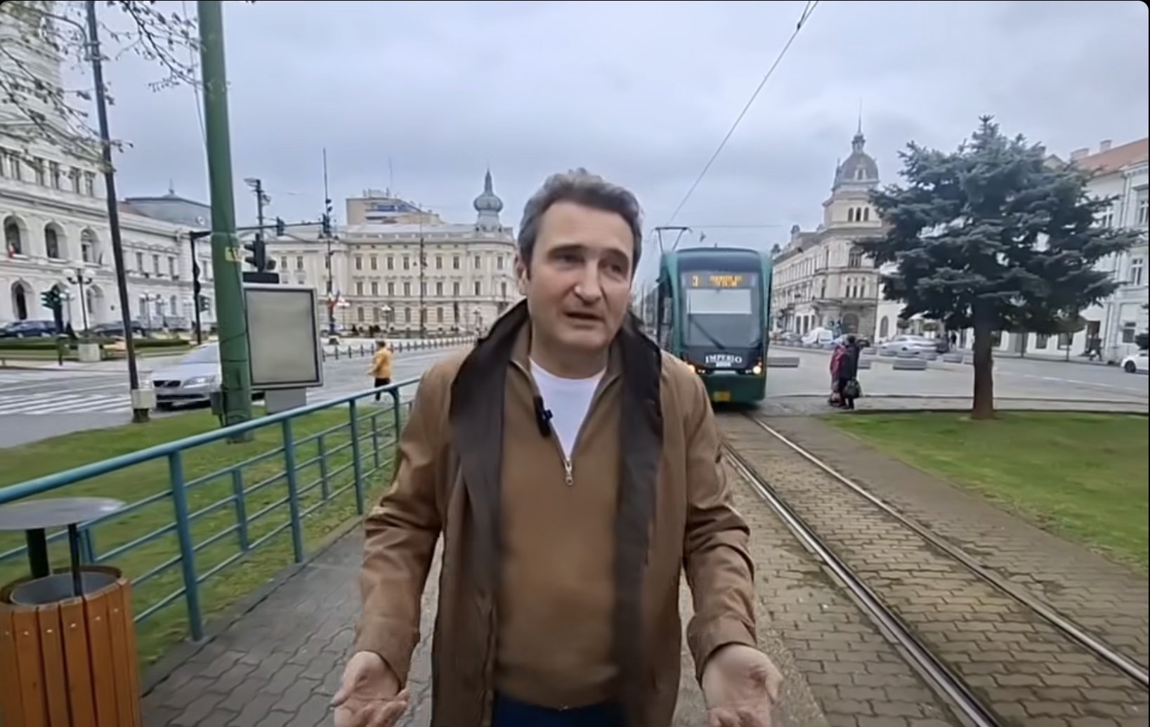 Arad: Bilet de transport public la un leu, valabil o zi, în contextul scumpirii carburanților Municipalitatea arădeană introduce un bilet de o zi pentru transportul public, la prețul de un leu