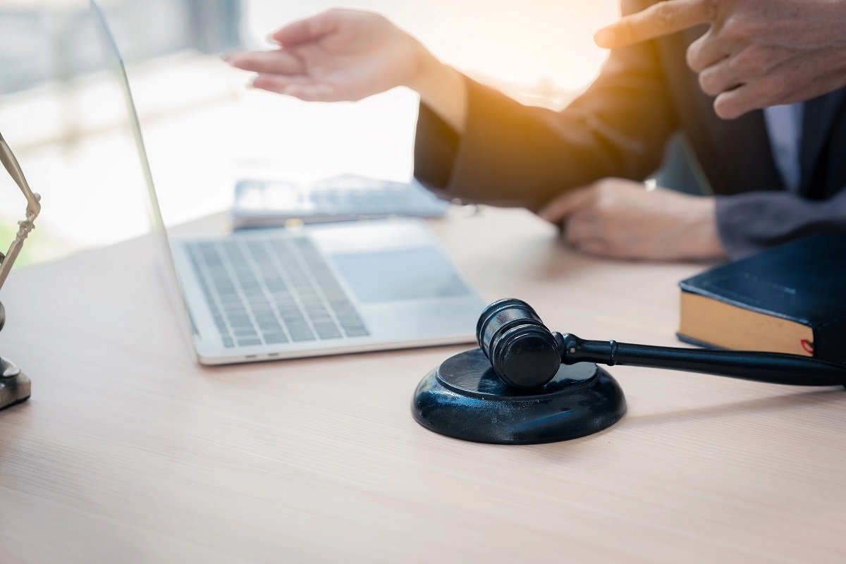 Ce se întâmplă cu un apartament moștenit dacă un frate refuză să vândă Decizia de a vinde un apartament moștenit nu poate fi luată unilateral