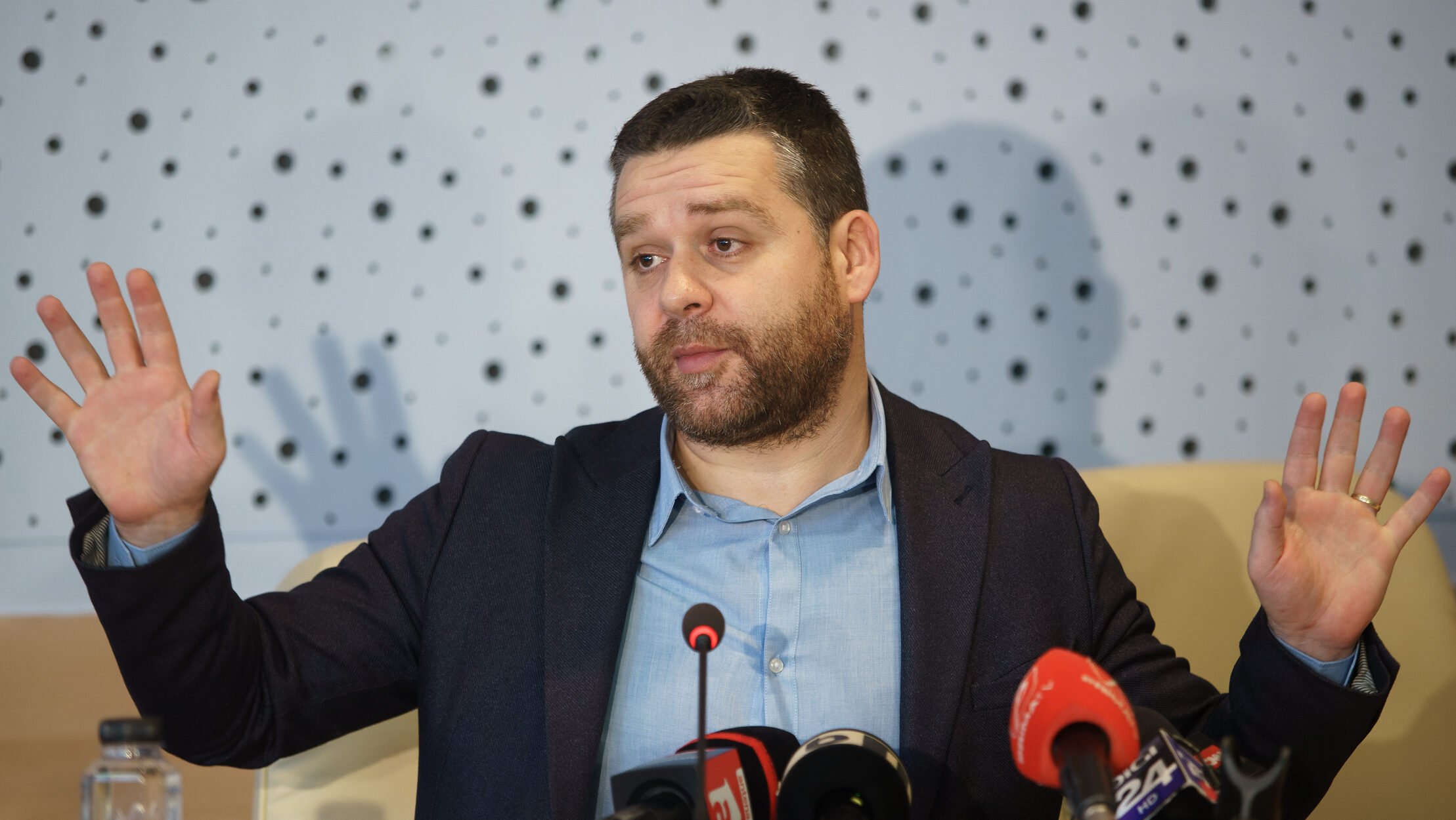 Situația financiară a Capitalei, în pericol: Primăria avertizează asupra riscului de incapacitate de plată Primarul Capitalei, Ciprian Ciucu, a tras un semnal de alarmă cu privire la situația financiară precară a Municipiului București