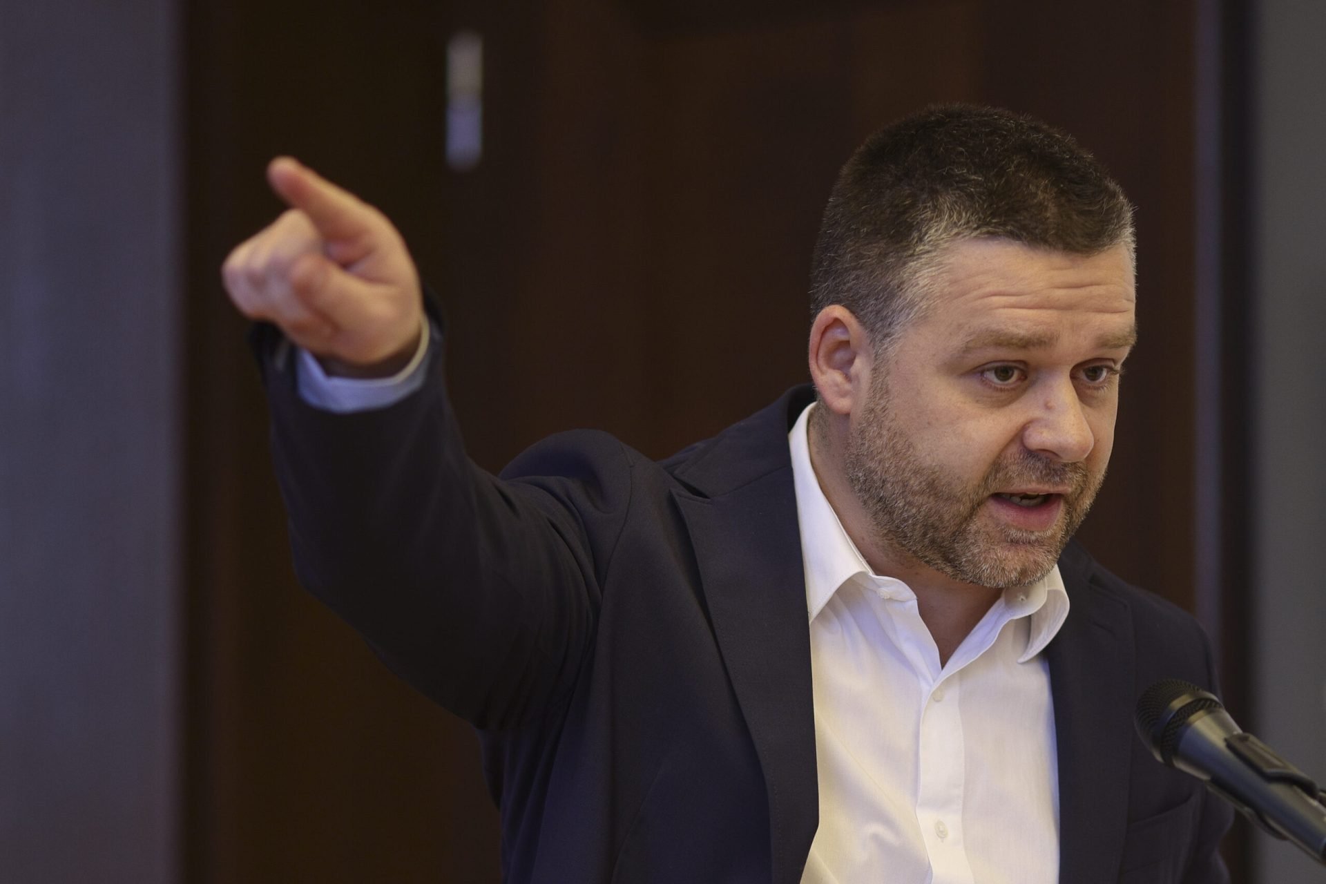 Bucureștiul împarte peste 7,9 miliarde de lei din impozitul pe venit Consiliul General al Municipiului București a aprobat, joi, 2 aprilie, împărțirea unei sume considerabile din impozitul pe venit, estimată la peste 7,94 miliarde de lei