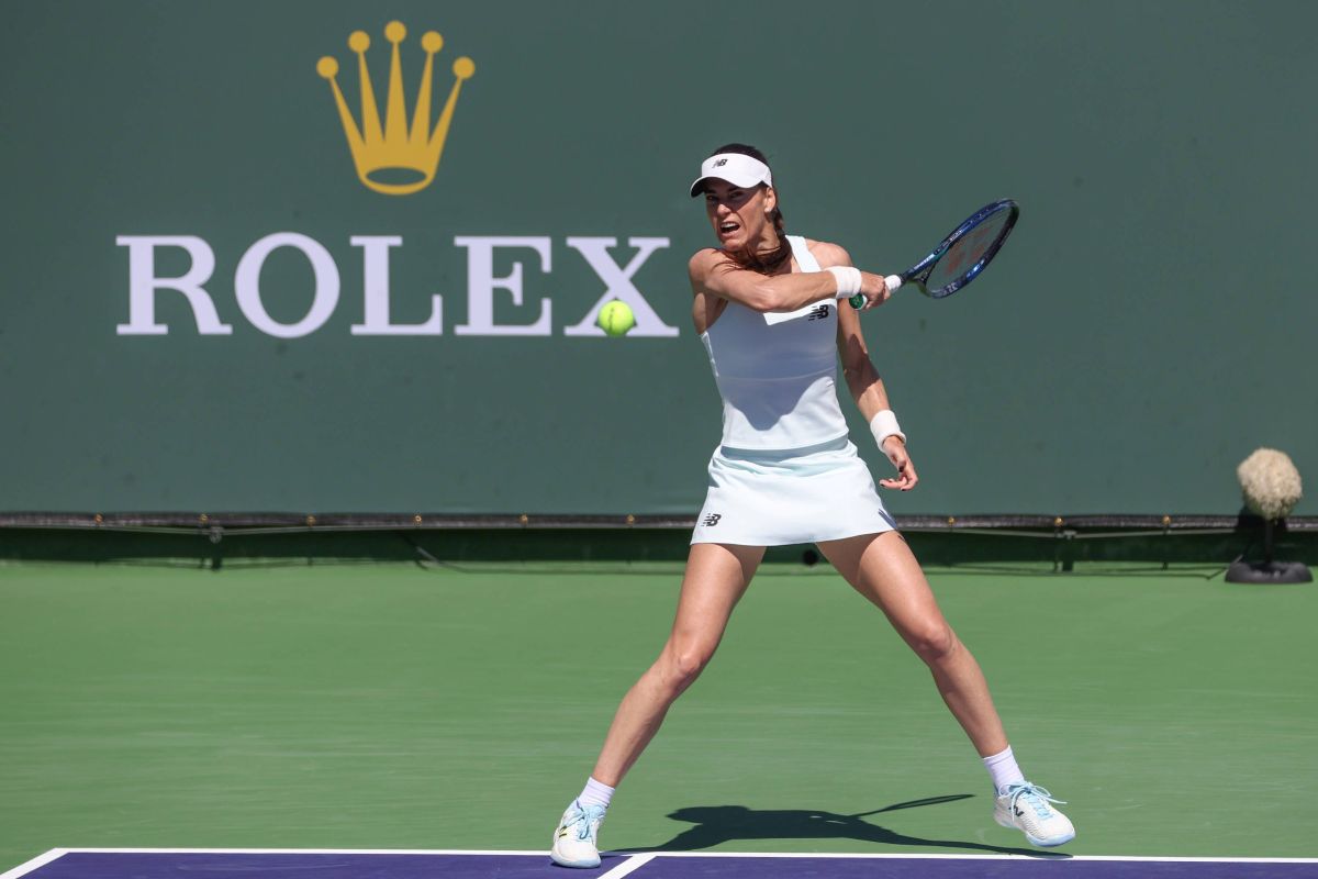 Sorana Cîrstea, eliminată de la Indian Wells; retragerea se apropie Sorana Cîrstea a părăsit turneul de la Indian Wells, după ce a fost învinsă în trei seturi de Linda Noskova