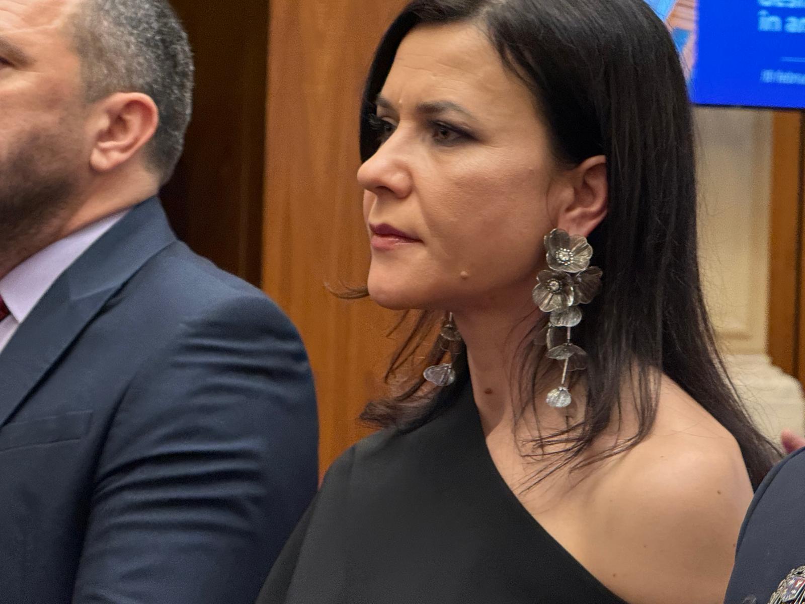 Cristina Chiriac, un răspuns prudent în fața CSM Interviul acordat de Cristina Chiriac în fața Secției pentru procurori a Consiliului Superior al Magistraturii (CSM) a fost marcat de reținere și evitarea unor poziții categorice pe subiecte sensibile