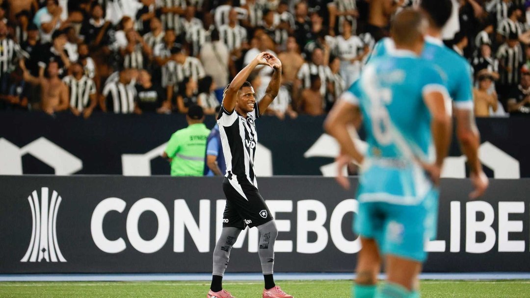 Barcelona SC, serios slăbit înaintea meciului crucial Echipa de fotbal ecuadoriană Barcelona SC se confruntă cu dificultăți majore înaintea unui meci crucial, fiind nevoită să joace fără doi membri importanți: Johan García, accidentat, și antrenorul César Farías, suspendat