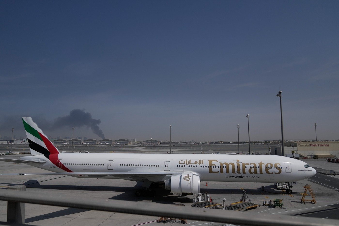 Două avioane din Dubai, spre București: Când vor transporta românii?