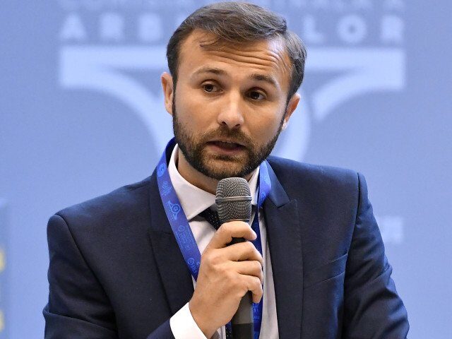 Drăgan, făcut KO de Burleanu la FRF: „Îmi vine să plâng”