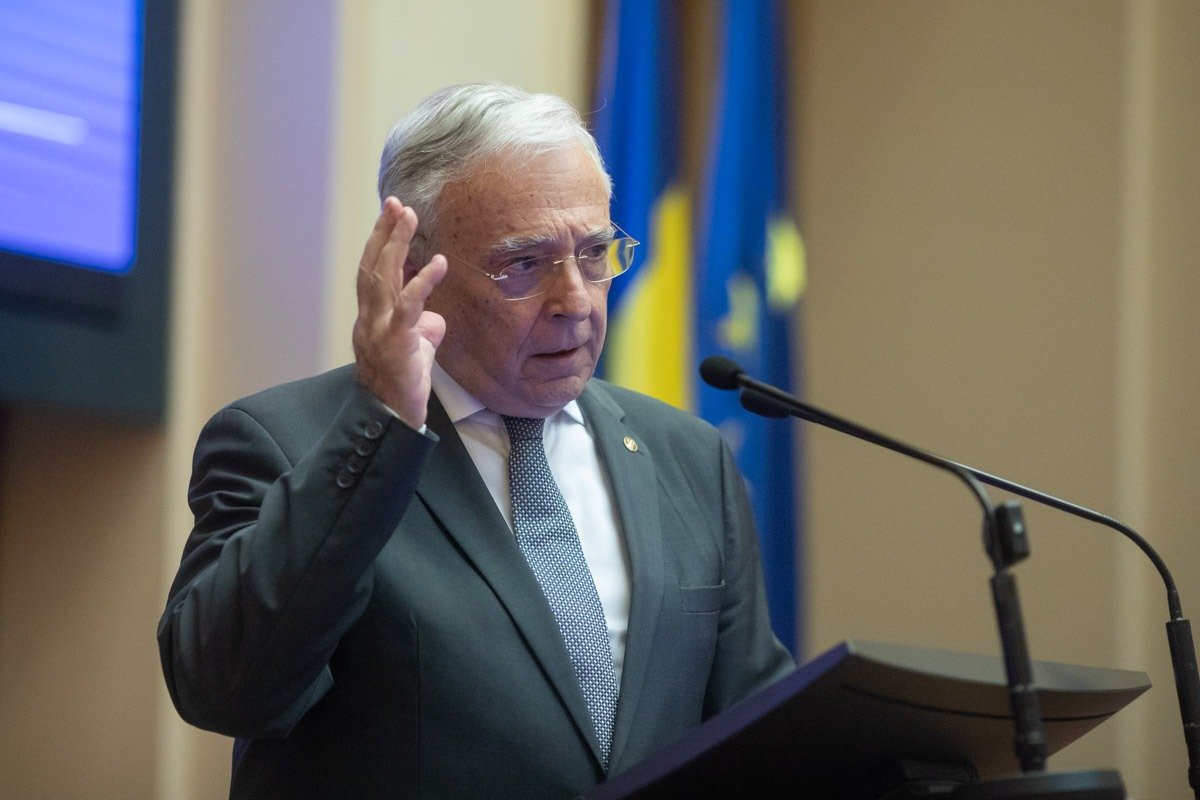 Isărescu: Conflictul din Orientul Mijlociu amenință economia Guvernatorul Băncii Naționale a României (BNR), Mugur Isărescu, a avertizat că prelungirea conflictului din Orientul Mijlociu ar putea avea un impact sever asupra economiei