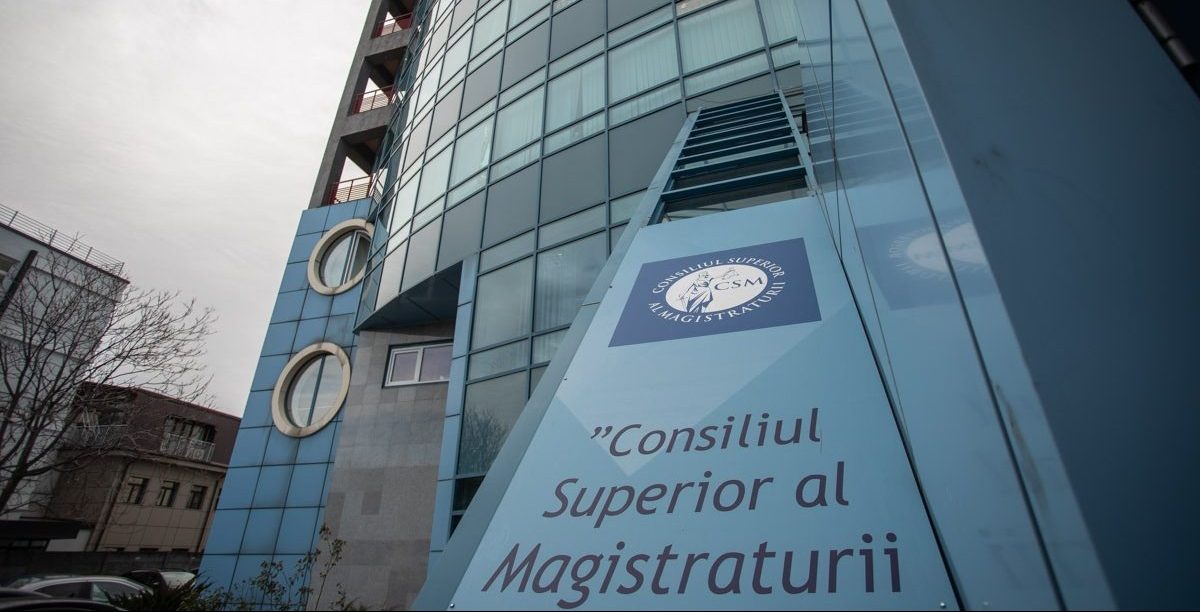 Stelian Ion cere demisia ministrului Marinescu după avize negative la CSM Deputatul USR și fostul ministru al Justiției, Stelian Ion, a cerut actualului ministru, Radu Marinescu, să renunțe la toate propunerile pentru funcții de conducere în Ministerul Public care au primit avize negative de la Secția pentru procurori a Consiliului Superior al Magistraturii (CSM)