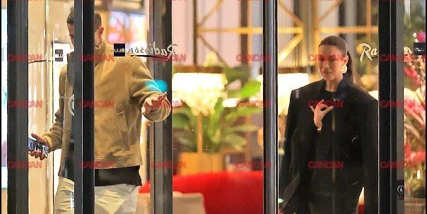 Fostul golgheter al FCSB, Bogdan Stancu, a fost surprins cu o prezentatoare TV, la 15 ani de la căsătorie Bogdan Stancu, cunoscut drept „Motanul”, pare să fi uitat de mariajul său de 15 ani