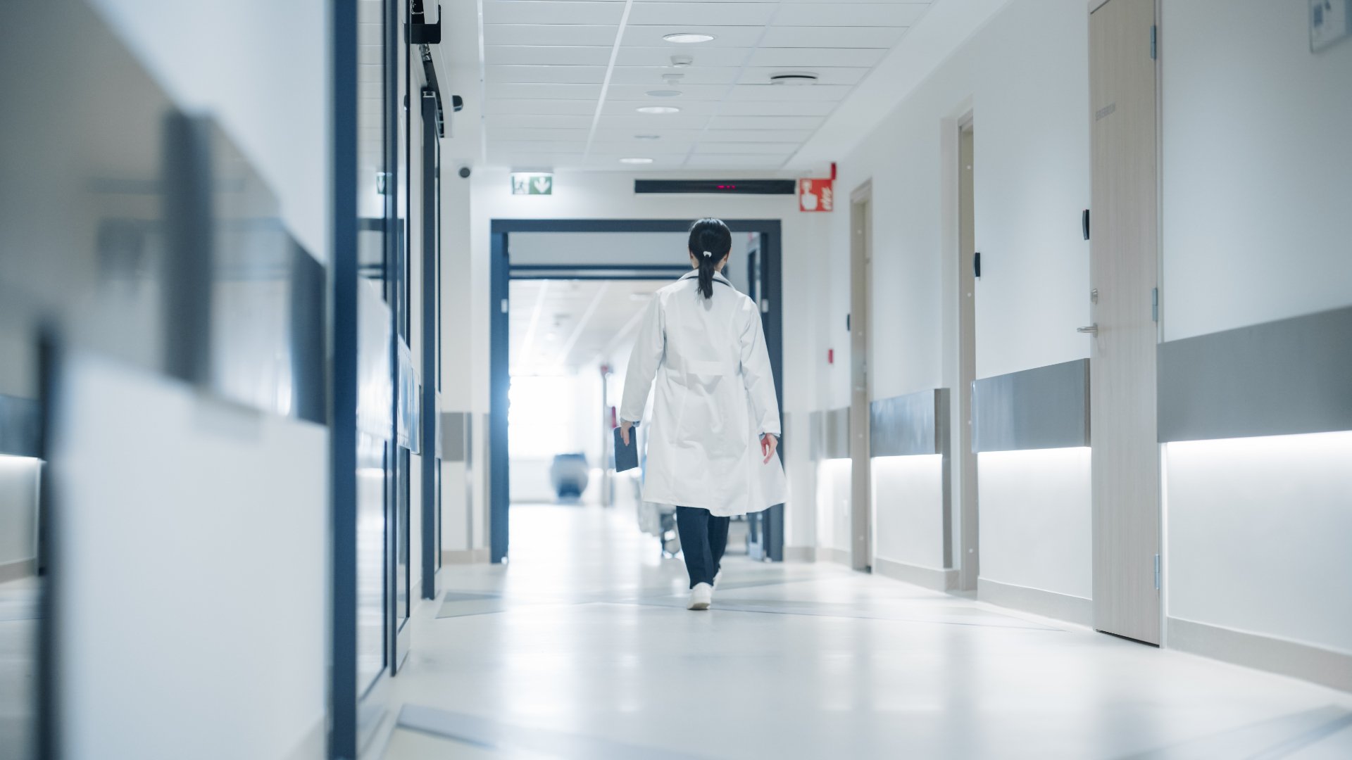 Personalul medical, nemulțumit de condițiile de lucru și nota acordată sistemului de sănătate Un sondaj recent realizat de Federația „Solidaritatea Sanitară” dezvăluie nemulțumiri profunde în rândul angajaților din sistemul de sănătate