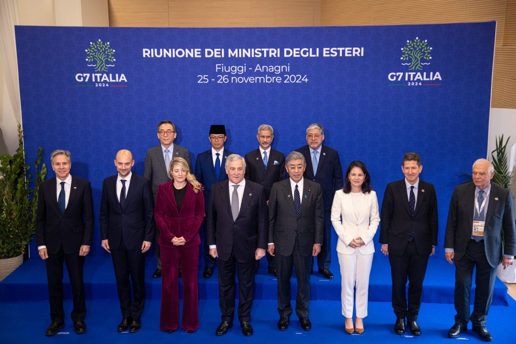 Miniștrii de Externe ai G7, divizați de Iran și Ucraina, au încheiat o reuniune în Franța Reuniunea miniștrilor de externe din țările G7 s-a încheiat vineri cu o declarație comună, însă discuțiile au fost marcate de disensiuni pe tema conflictelor din Iran și a sprijinului pentru Ucraina