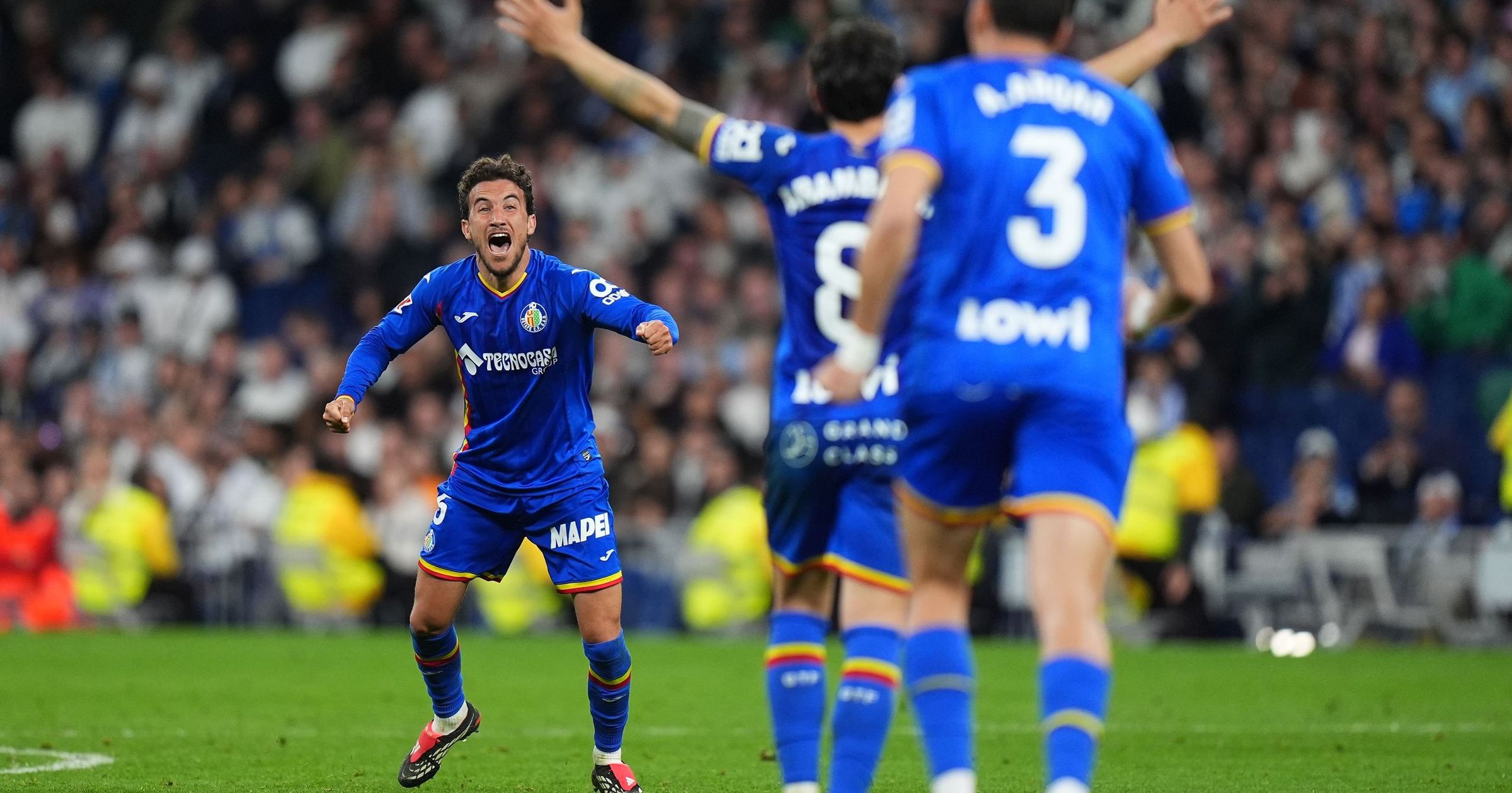 Getafe produce surpriza pe „Bernabeu”: Real Madrid, învinsă și Barcelona se distanțează Real Madrid a suferit o înfrângere surprinzătoare pe teren propriu în fața celor de la Getafe, scor 0-1, într-un meci din cadrul campionatului spaniol