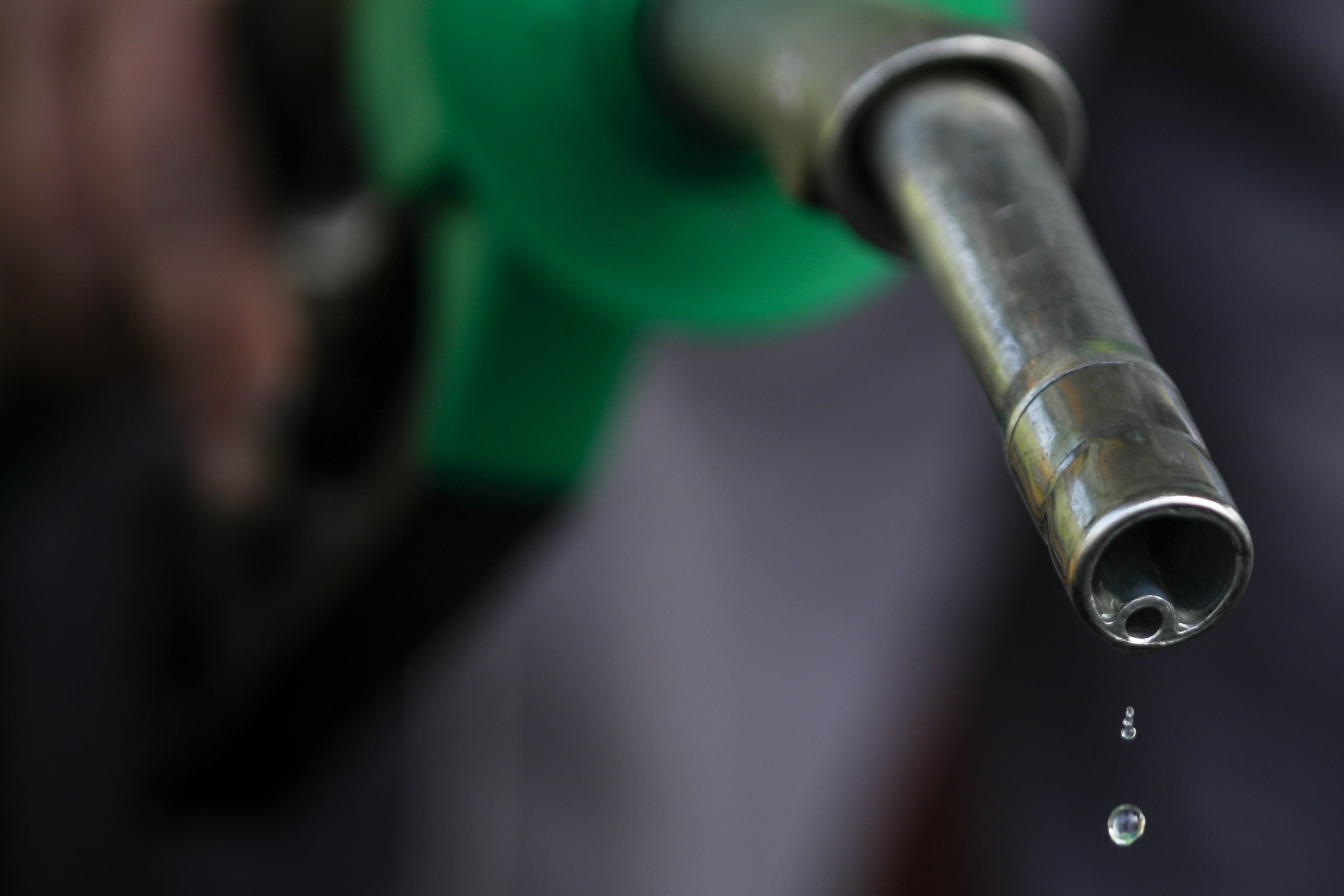 Scumpiri noi la pompă: Motorina depășește 8,50 lei pe litru Prețurile carburanților continuă să crească, alimentând îngrijorările șoferilor și ale economiștilor