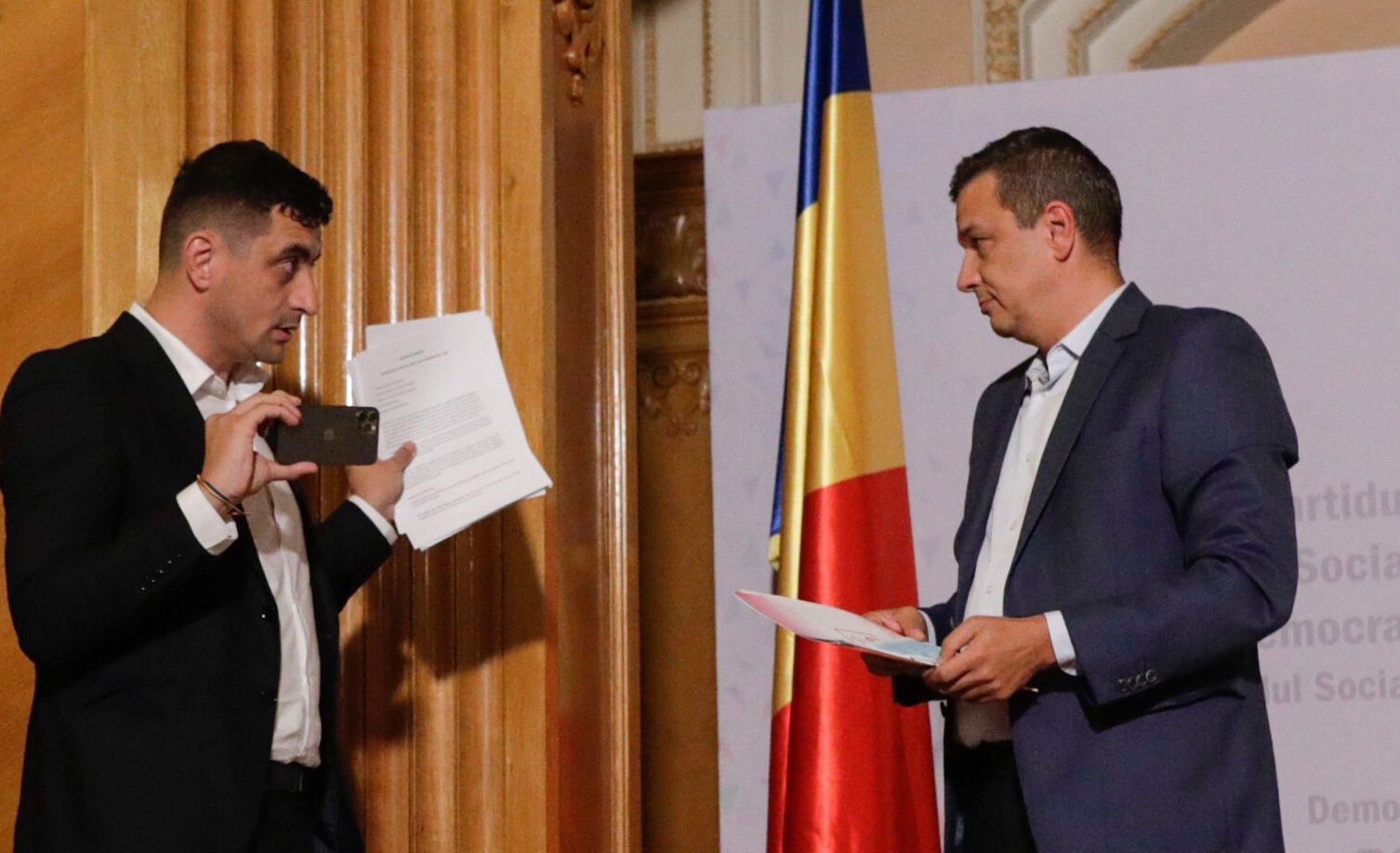 AUR acuză corupție în jurul premierului Grindeanu