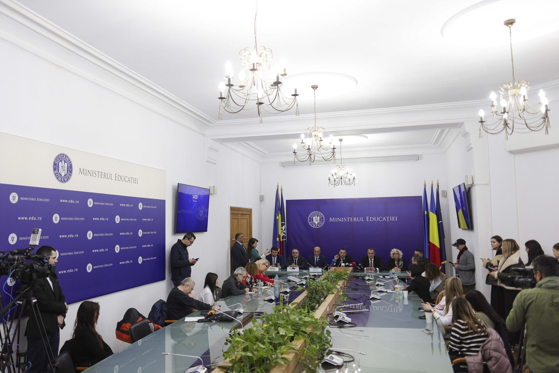 PNL îl propune pe Mihai Dimian pentru funcția de ministru al Educației Partidul Național Liberal (PNL) l-a desemnat pe Mihai Dimian drept propunerea pentru funcția de ministru al Educației, în urma unei ședințe online desfășurate luni seara