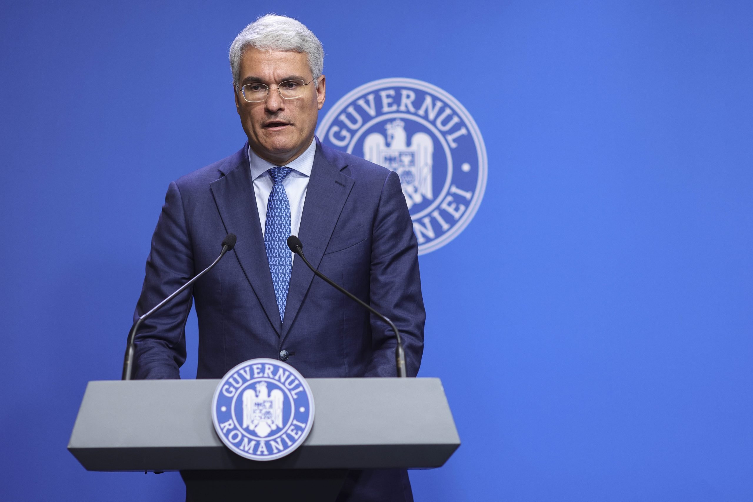 România așteaptă o decizie a Comisiei Europene privind fondurile din PNRR pentru pensiile magistraților Ministrul Investițiilor și Proiectelor Europene, Dragoș Pîslaru, a anunțat că România așteaptă un răspuns din partea Comisiei Europene privind deblocarea a 231 de milioane de euro din Planul Național de Redresare și Reziliență (PNRR)