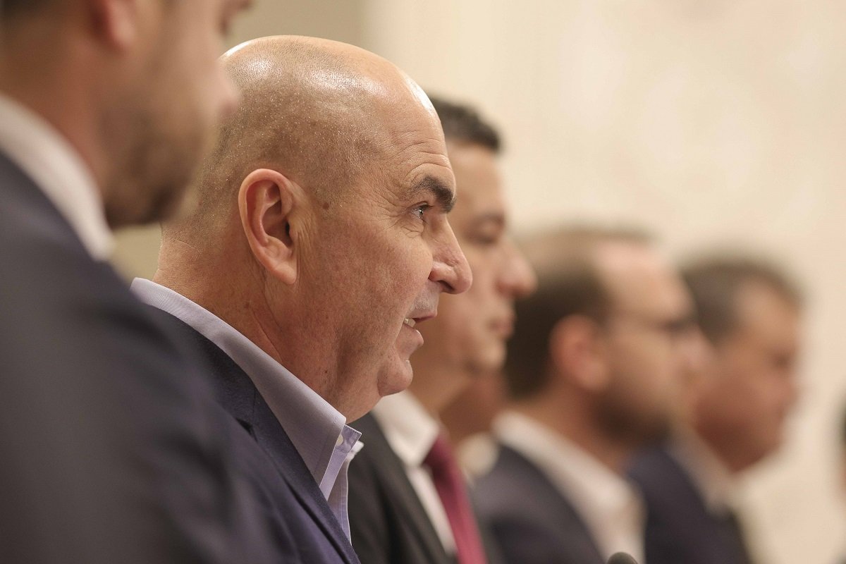 Tensiuni în coaliție pe marginea bugetului de stat Coaliția de guvernare s-a reunit miercuri pentru a discuta finalizarea proiectului Legii bugetului de stat