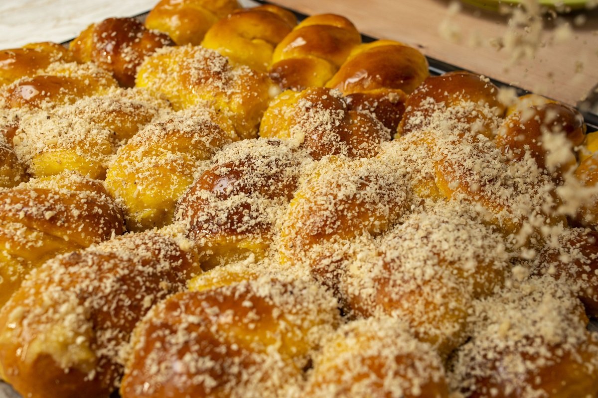 Mucenicii moldovenești: secretul unei rețete reușite Mucenicii, dulciurile tradiționale pregătite în ziua de 9 martie în cinstea Sfinților 40 de Mucenici din Sevastia, reprezintă nu doar un desert, ci și un simbol al primăverii și al reînnoirii