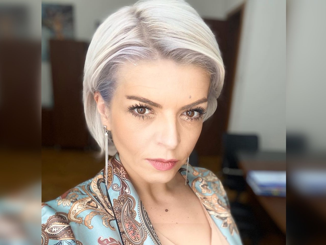 Interimatul la Ministerul Educației a expirat: Ioana Lazăr preia conducerea După 45 de zile de interimat, exercitate de premierul Ilie Bolojan, conducerea Ministerului Educației și Cercetării a fost preluată de secretarul general, Ioana Lazăr