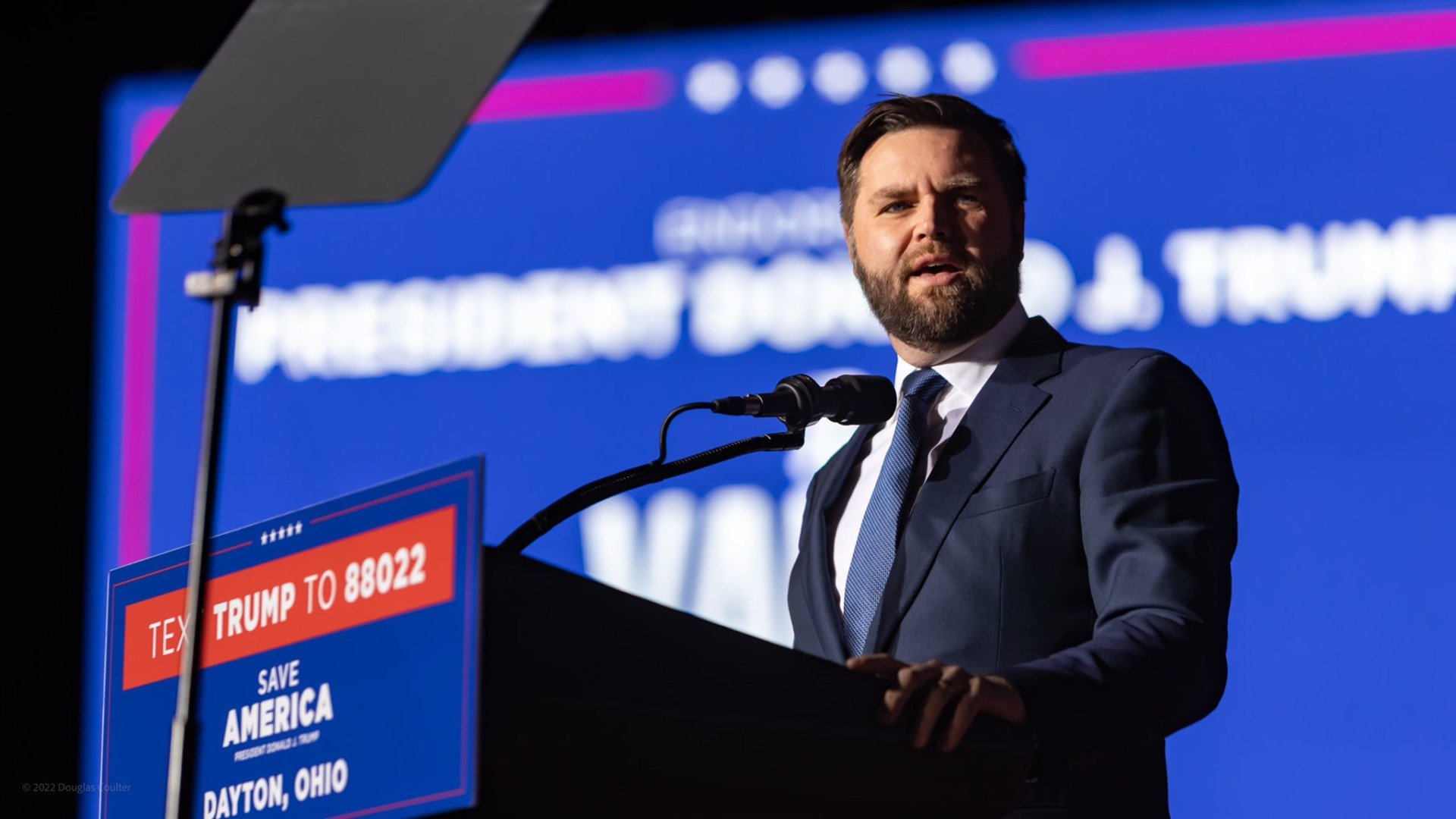 Vance, vicepreședinte american, va lansa cartea „Communion” după „Hillbilly Elegy”