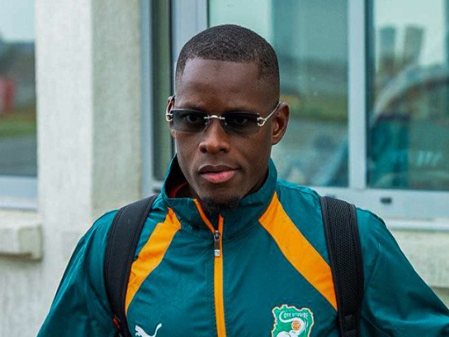 Control judiciar pentru Kader Keita în urma accidentului rutier Fotbalistul ivorian Kader Keita, jucător al echipei Rapid București, a fost plasat sub control judiciar de către instanță, în urma unui accident rutier în care a fost implicat