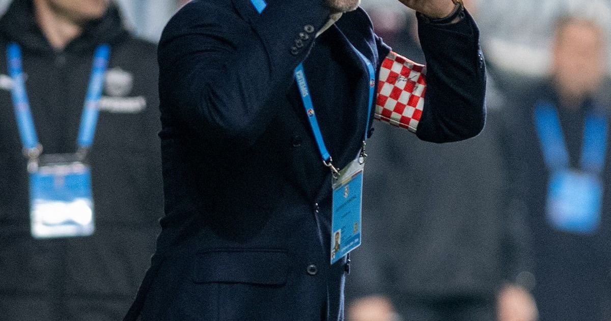 Dinamo se pregătește de duelul cu U Craiova: Kopic așteaptă revenirea lui Pușcaș Derby-ul dintre Dinamo și Universitatea Craiova, programat joi, de la ora 20:30 pe Arena Națională, este subiectul principal al momentului în fotbalul românesc