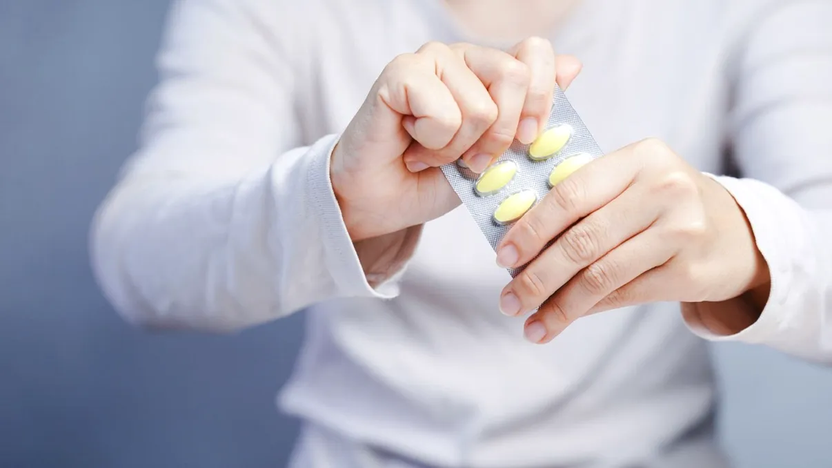 Lista medicamentelor gratuite și compensate a fost actualizată: Pacienții oncologici și cei cu boli rare, beneficiari O listă actualizată a medicamentelor gratuite și compensate aduce vești bune pentru pacienții din România, mai ales pentru cei diagnosticați cu cancer sau cu boli rare