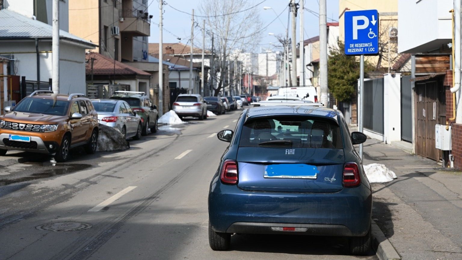 Facilități pentru persoanele cu handicap în Sectorul 1: Parcare gratuită și legitimații speciale Primăria Sectorului 1 a anunțat o serie de facilități pentru cetățenii cu handicap, printre care locuri de parcare gratuite și legitimații speciale