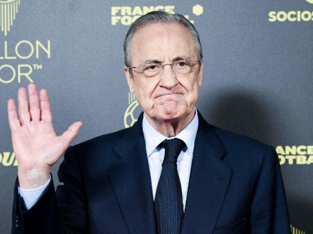 Vitinha respinge oferta Real Madrid și rămâne la PSG Mijlocașul portughez Vitinha a refuzat oferta clubului Real Madrid, preferând să își continue cariera la Paris Saint-Germain