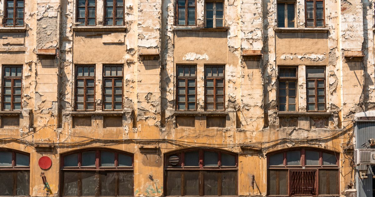 49 de ani de la cutremurul din ’77: România, între amintire și realitate Pe 4 martie 1977, România a fost zguduită de un seism devastator, cu o magnitudine de 7,2 grade pe scara Richter