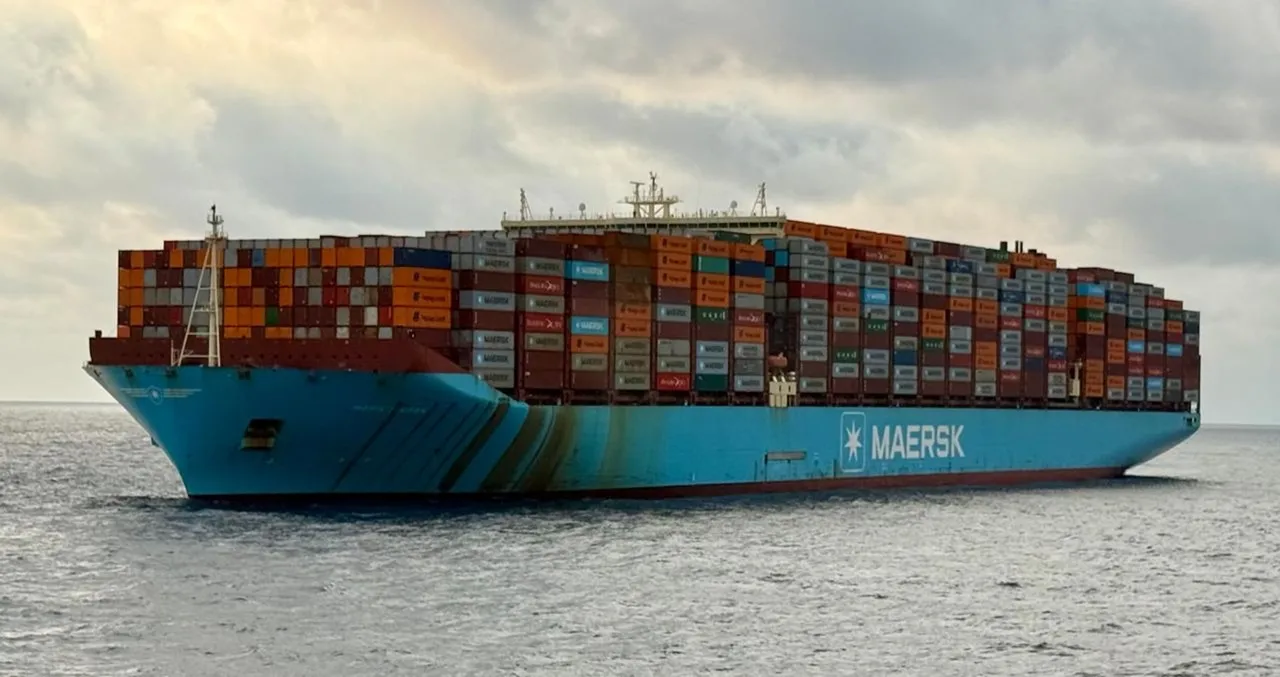 Maersk suspendă tranzit Ormuz din cauza tensiunilor. Flota, ocolită până la noi ordine.