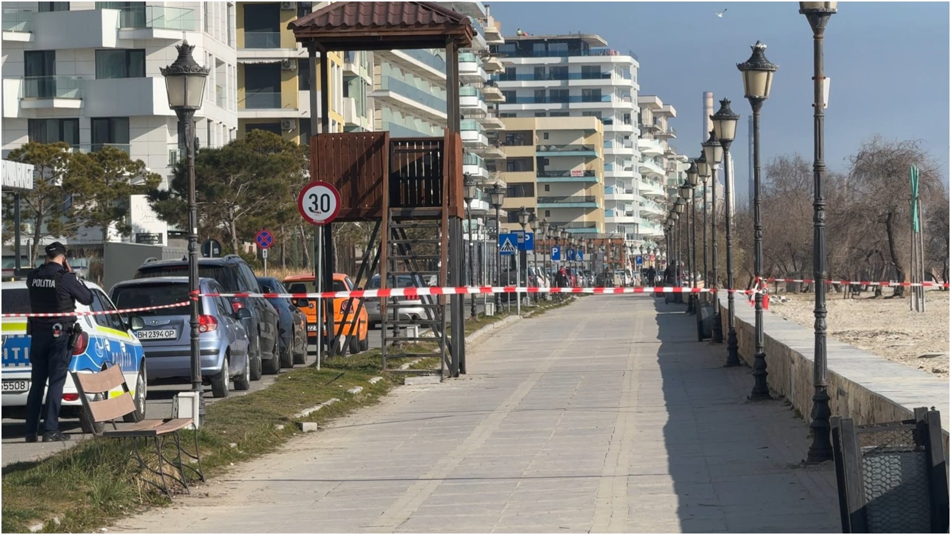 Rezervor GPL descoperit pe o plajă din Mamaia Nord: anchetă și verificări pe litoral Un rezervor de GPL îngropat în nisip a fost descoperit pe o plajă din Mamaia Nord, generând o serie de măsuri și anchete
