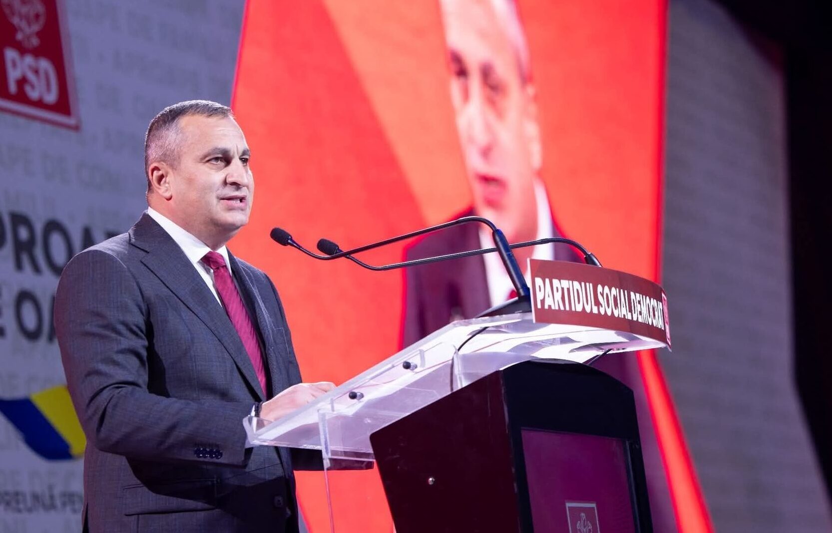 PSD-ul începe consultările regionale pentru a decide soarta Guvernului Liderii Partidului Social Democrat, conduși de Sorin Grindeanu, se reunesc astăzi la Slatina, în feuda baronului Paul Stănescu, pentru prima dintr-o serie de opt întâlniri regionale