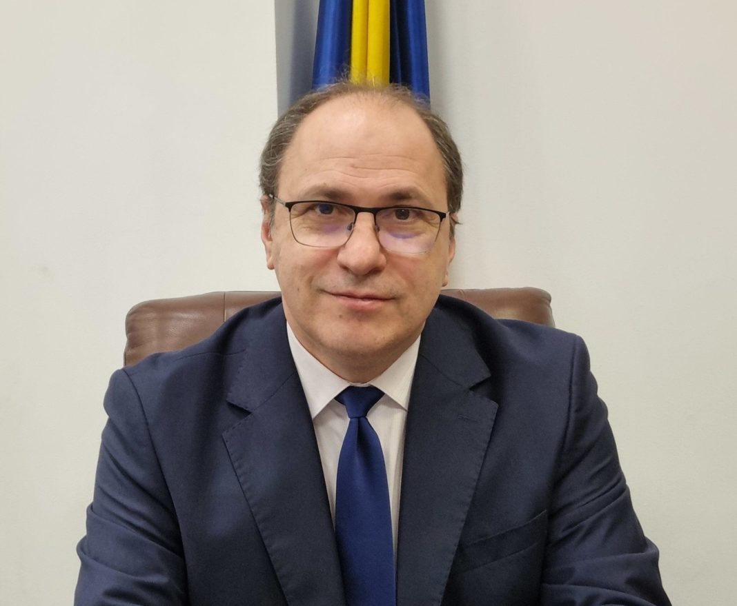 Mihai Dimian a depus jurământul și este noul ministru al Educației Mihai Dimian a fost învestit astăzi în funcția de ministru al Educației, în cadrul unei ceremonii la Palatul Cotroceni