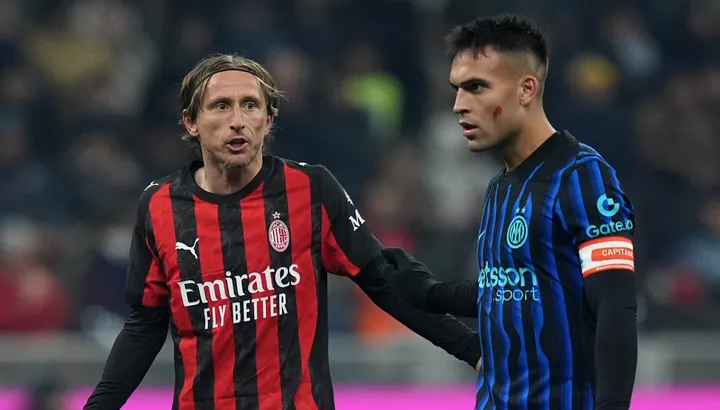 Derby della Madonnina: Duelul Milano, cu un titlu pe masă Derby-ul della Madonnina, confruntarea de tradiție dintre echipele AC Milan și Inter Milano, aduce sâmbătă seara pe stadionul San Siro un meci crucial pentru lupta la titlul din Serie A