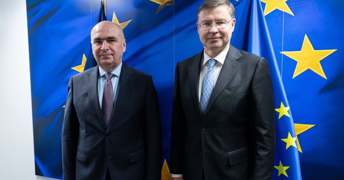 Bolojan confirmă la Bruxelles ținta de deficit bugetar asumată de România Premierul Ilie Bolojan a anunțat joi, la Bruxelles, că România va respecta angajamentele asumate în fața Comisiei Europene privind deficitul bugetar